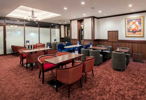 昭和モダンを空間コンセプトにした『喫茶室ルノアール-銀座2丁目ガス灯通り店』が新規オープン